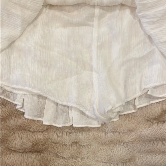 Cream Ruffled Mini Skort - Picture 2 of 2